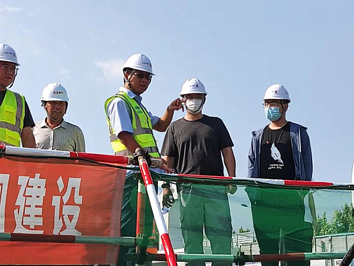 党建引领 奋力打造新时代“红色学府”